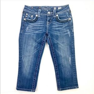 Miss Me • Easy Crop Jeans